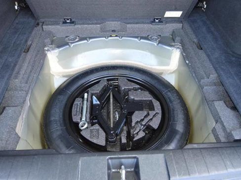 Used 2010 Subaru Outback 2.5i Premium w/ Protection Package 1A image 39