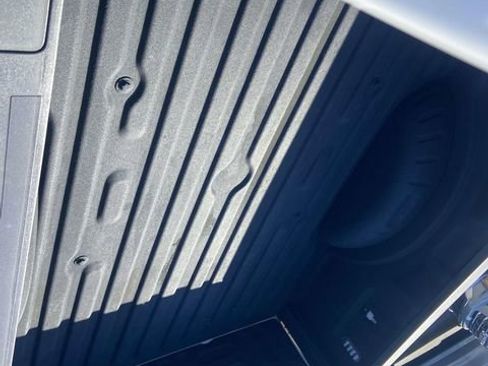 Used 2018 Ford F250 Lariat w/ Chrome Package image 10