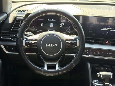 Used 2023 Kia Sportage EX FWD image 24