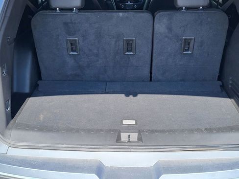 Used 2023 Chevrolet Traverse High Country image 32