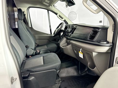 Used 2025 Ford Transit 250 Low Roof w/ Exterior Upgrade Package RWD image 30