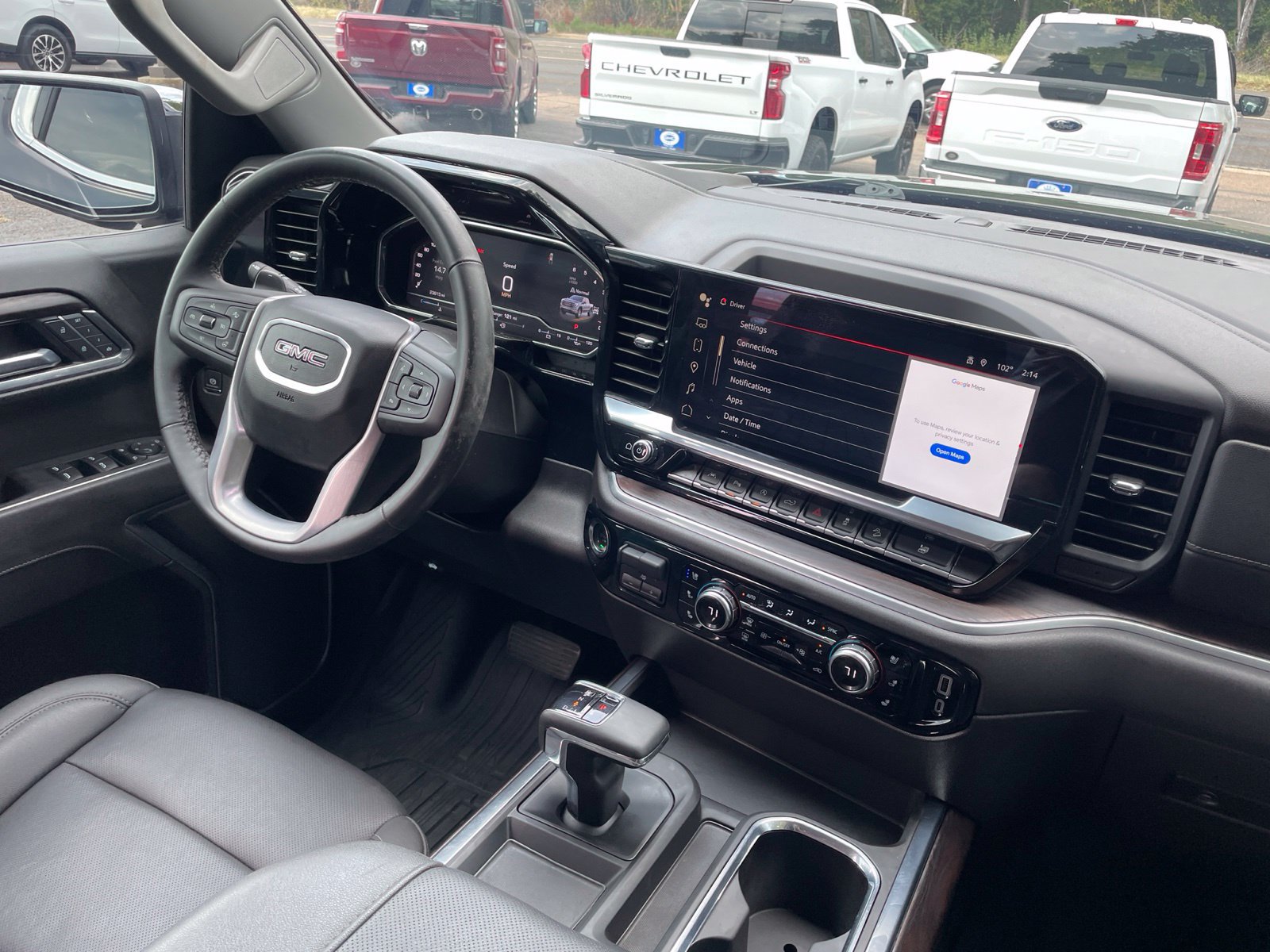 Used 2025 GMC Sierra 1500 SLT AWD/4WD image 32