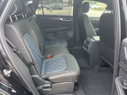 New 2026 Volkswagen Atlas Cross Sport SEL Premium R-Line image 32