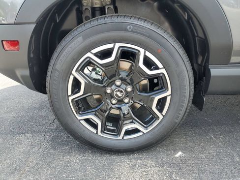 New 2026 Ford Bronco Sport Outer Banks w/ Outer Banks Tech Package+ AWD/4WD image 11