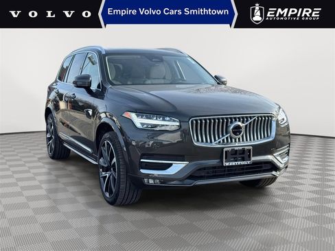 Certified 2023 Volvo XC90 B6 Plus w/ Protection Package image 1