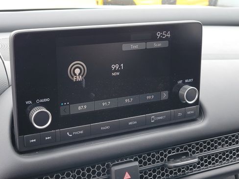 Certified 2025 Honda HR-V Sport image 25