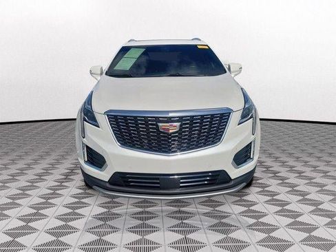 Certified 2023 Cadillac XT5 Premium Luxury w/ Technology Package FWD image 2