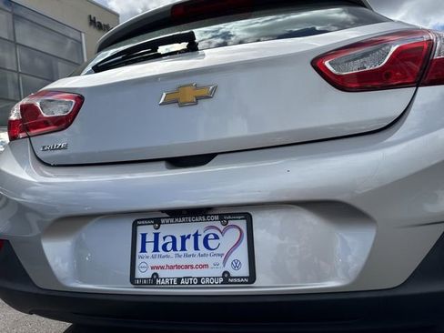 Used 2019 Chevrolet Cruze LS FWD image 5