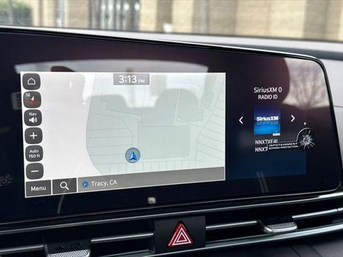 New 2025 Hyundai Elantra SEL image 16