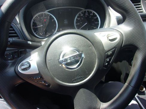Used 2019 Nissan Sentra S FWD image 13