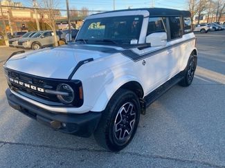 Used 2023 Ford Bronco Outer Banks video 1