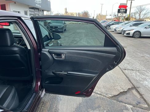 Used 2018 Toyota Avalon image 15