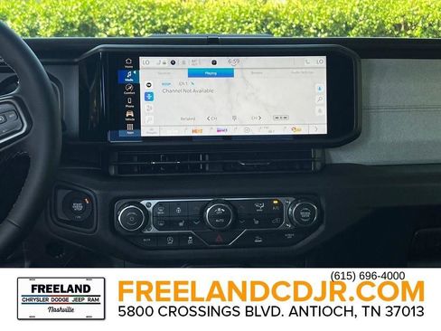 New 2025 Jeep Gladiator Sport image 22