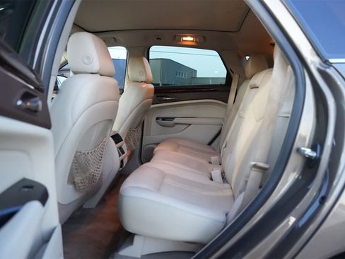 Used 2015 Cadillac SRX Luxury w/ Driver Awareness Package image 19