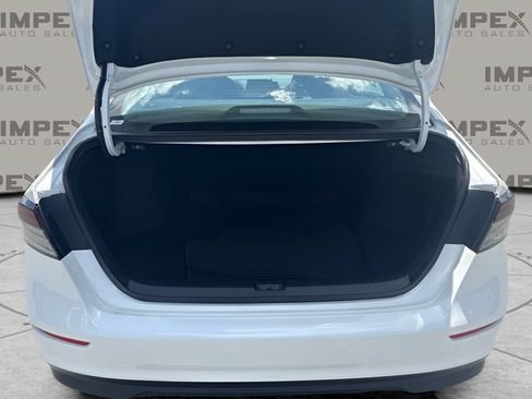 Used 2025 Honda Accord SE image 18