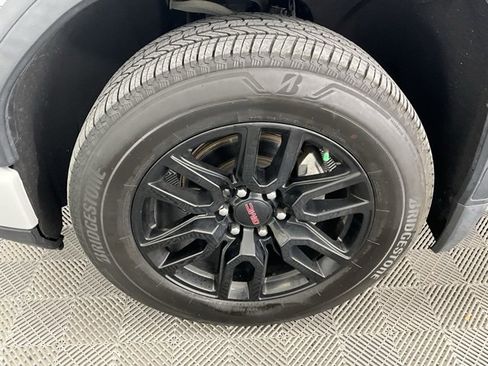 Used 2022 GMC Sierra 1500 Elevation image 29