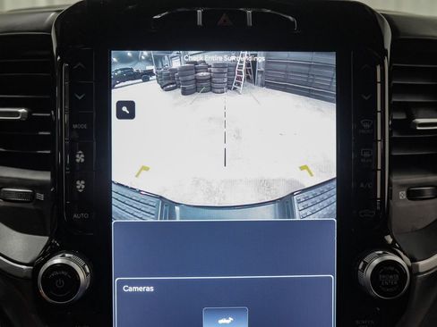 Used 2024 RAM 2500 Big Horn w/ Sport Appearance Package image 23