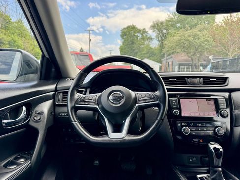 Used 2018 Nissan Rogue SL AWD/4WD image 23