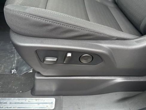 New 2026 GMC Sierra 1500 Elevation image 17