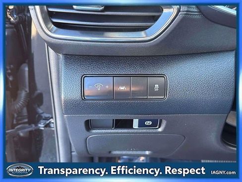 Used 2022 Hyundai Santa Fe SEL image 16