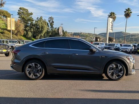 Used 2021 Audi e-tron Premium Plus w/ Premium Plus Package image 6