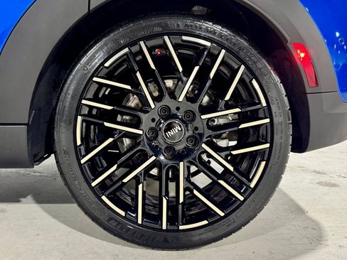 Used 2025 MINI Cooper S image 33