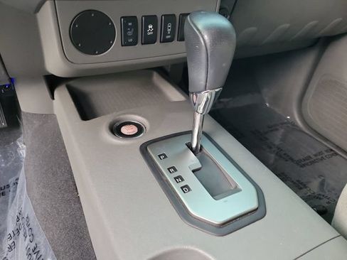 Used 2021 Nissan Frontier SV w/ Midnight Edition Floor Mats RWD image 31
