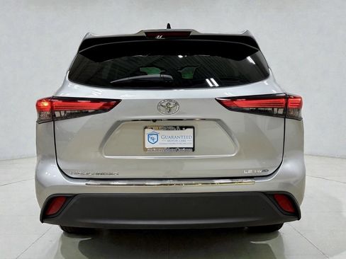 Used 2021 Toyota Highlander XSE image 7