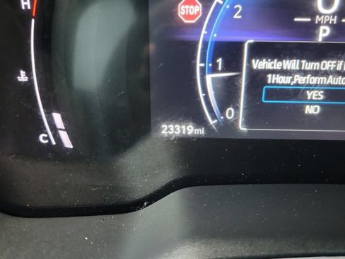 Used 2023 Toyota Corolla Cross XLE w/ Convenience Package FWD image 17