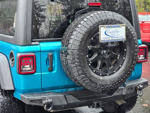 Used 2020 Jeep Wrangler Sport image 30