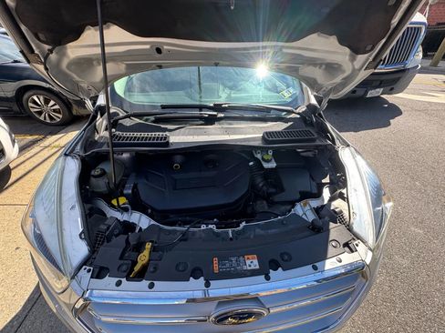 Used 2017 Ford Escape Titanium image 28