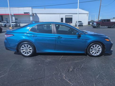 Used 2020 Toyota Camry LE w/ Convenience Package FWD image 6