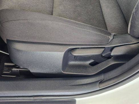 Used 2025 Toyota Camry LE FWD image 20