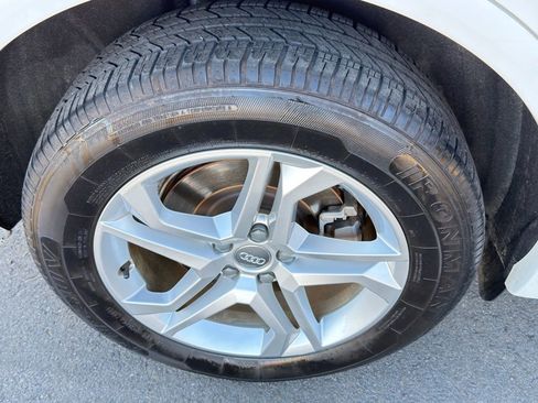 Used 2018 Audi Q5 2.0T Premium w/ Convenience Package image 19