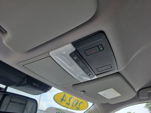 Used 2024 Mitsubishi Outlander SEL Black Edition FWD image 32