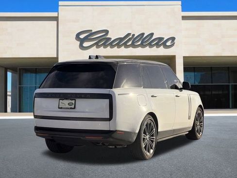 Used 2025 Land Rover Range Rover Long Wheelbase Autobiography image 3