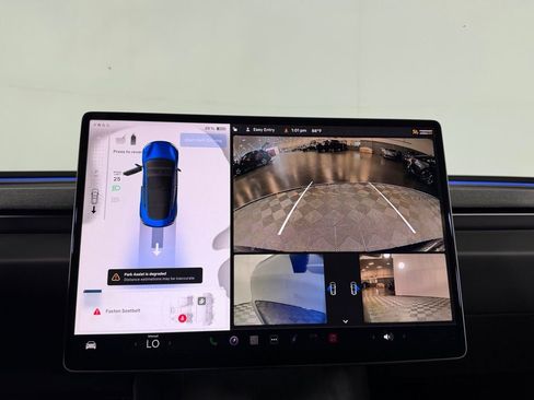 Used 2025 Tesla Model 3 Long Range image 15