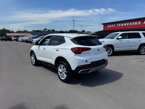 Used 2024 Buick Encore GX Preferred FWD image 3