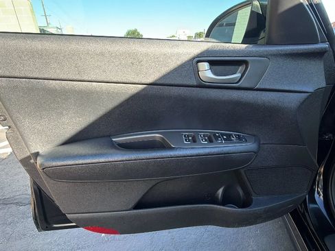 Used 2019 Kia Optima S w/ S Panoramic Sunroof Package FWD image 10