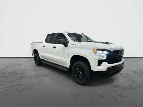 Used 2024 Chevrolet Silverado 1500 LT Trail Boss w/ Protection Package image 5