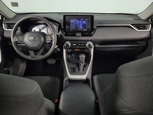 Used 2020 Toyota RAV4 LE FWD image 25