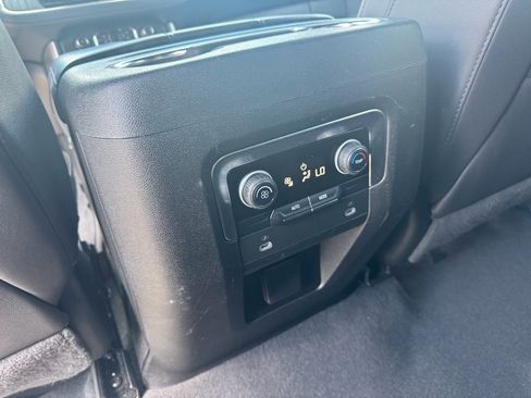 Used 2024 Chevrolet Tahoe LT AWD/4WD image 17