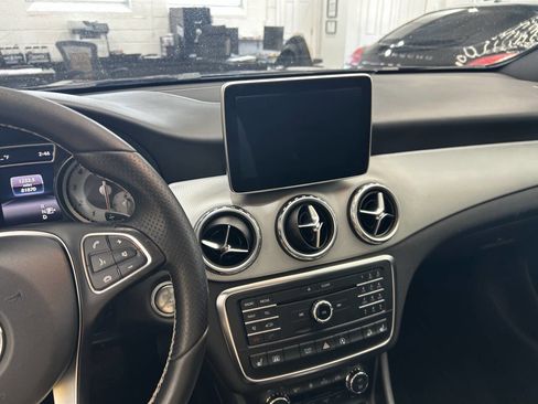 Used 2016 Mercedes-Benz GLA 250 4MATIC image 15