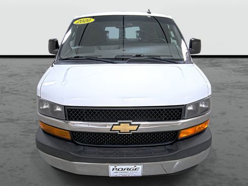 Used 2020 Chevrolet Express 2500 w/ Driver Convenience Package RWD image 6