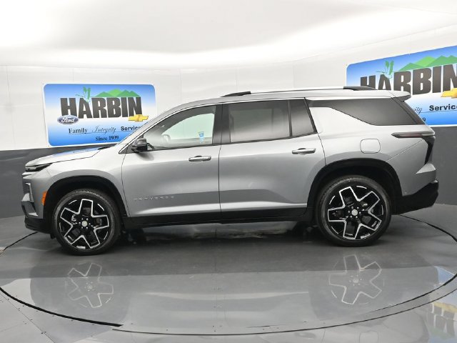Used 2026 Chevrolet Traverse High Country w/ LPO, Floor Liner Package FWD image 2