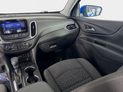 Used 2024 Chevrolet Equinox LT FWD image 24