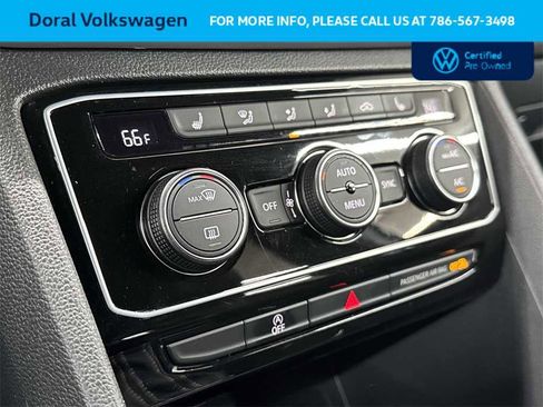 Certified 2022 Volkswagen Atlas Cross Sport SE image 20