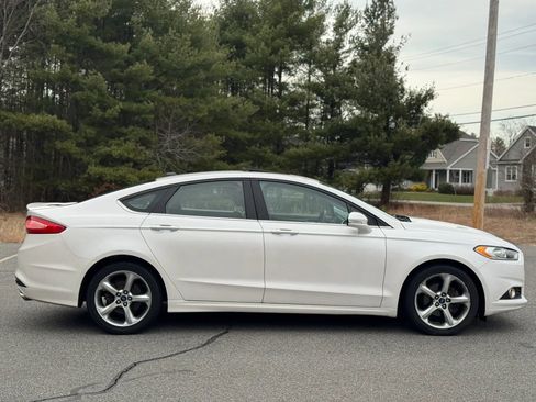 Used 2013 Ford Fusion SE image 5