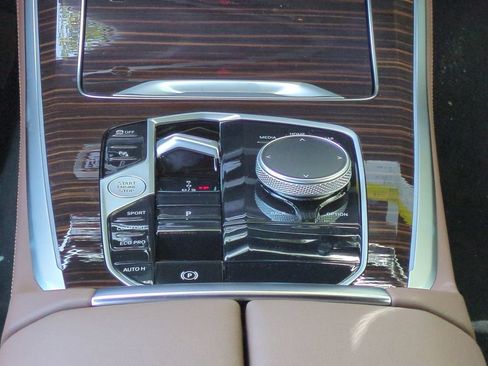 New 2026 BMW X5 sDrive40i w/ Parking Assistance Package RWD image 19
