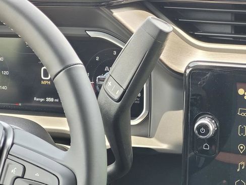 New 2026 GMC Sierra 2500 AT4 w/ AT4 Premium Plus Package AWD/4WD image 16